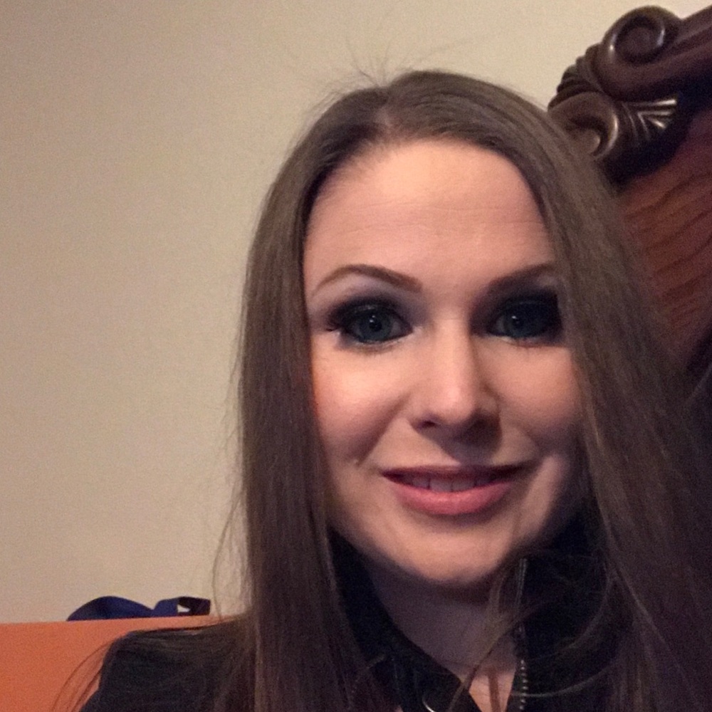 Meet your Posher, Erica